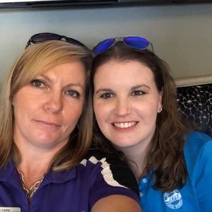 Meet your Posher, Elizabeth